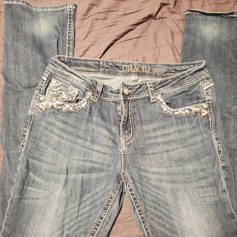 GRACE IN LA JEANS